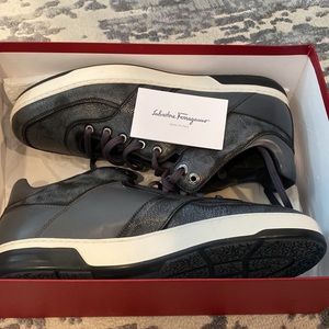 SALVATORE FERRAGAMO NEVER WORN. Comes with box. Beautiful shoe